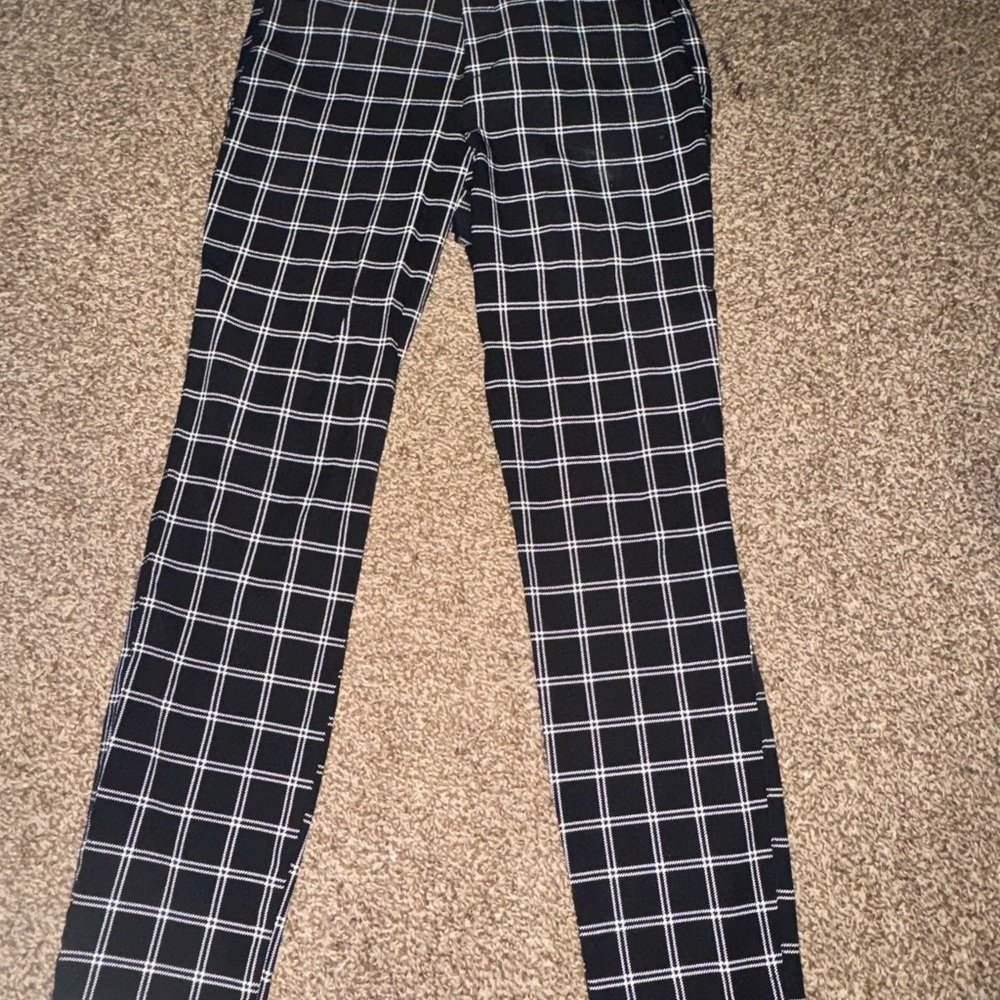 Old Navy Black and White Checkered Pants